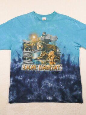 Vintage MGM Grand Lion Habitat T-Shirt Size L Las Vegas Texture Illustration